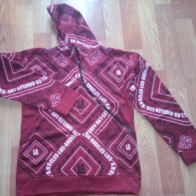 Jaket hoodie resleting asimetris