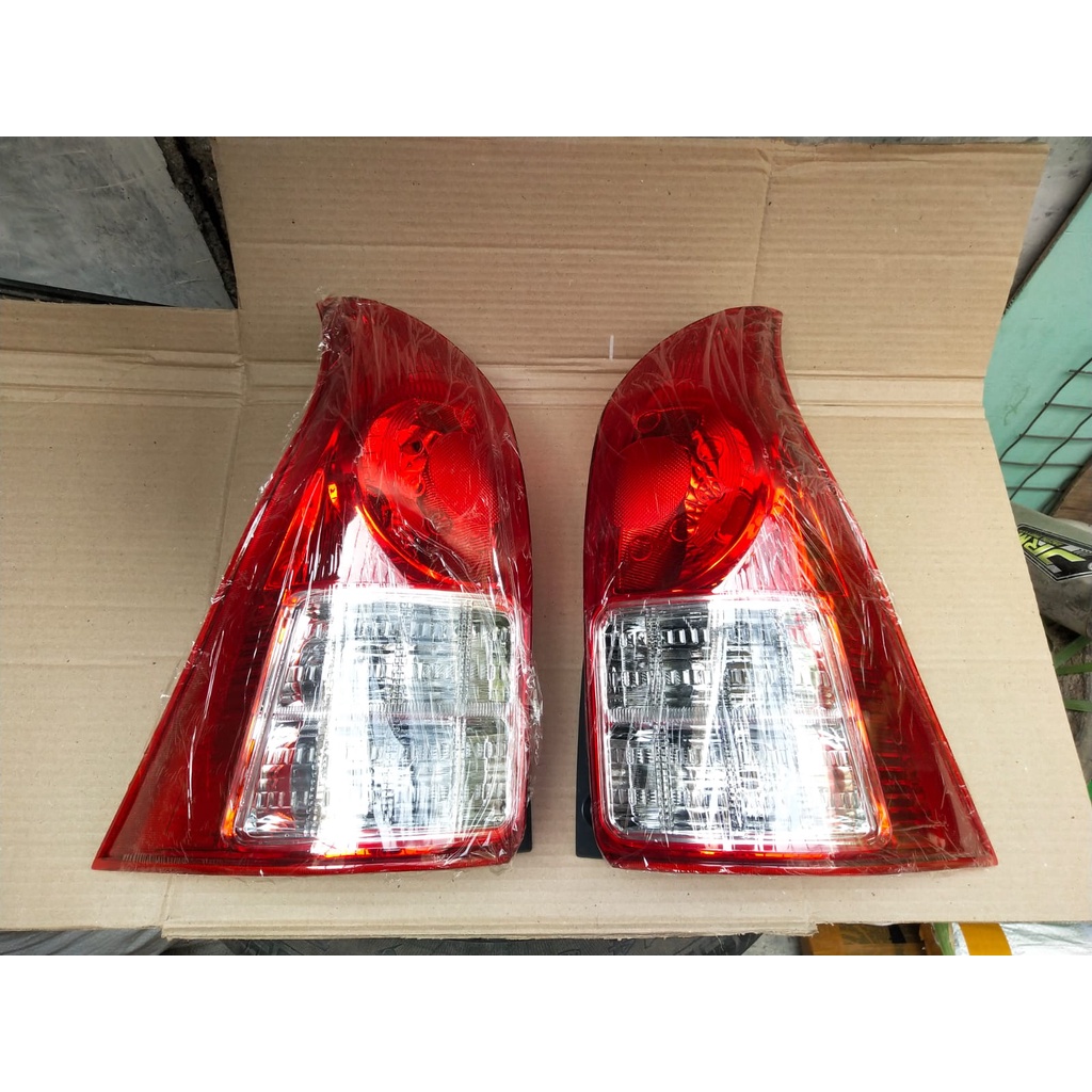 Stoplamp / Lampu stop / Lampu Stop Belakang Tail Lamp All New Avanza / Lampu belakang Stop lamp all new Avanza 1set kanan kiri