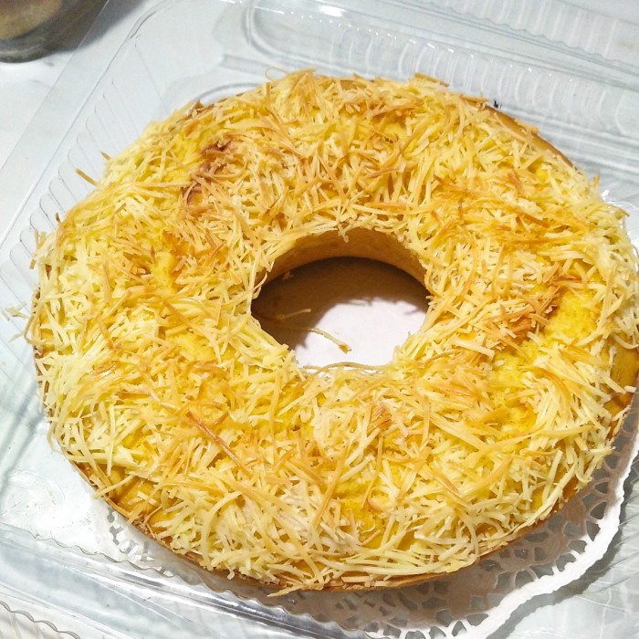 

BOLU TAPE KEJU - KUE BOLU TAPE KEJU ENAK - DIAMETER 25CM