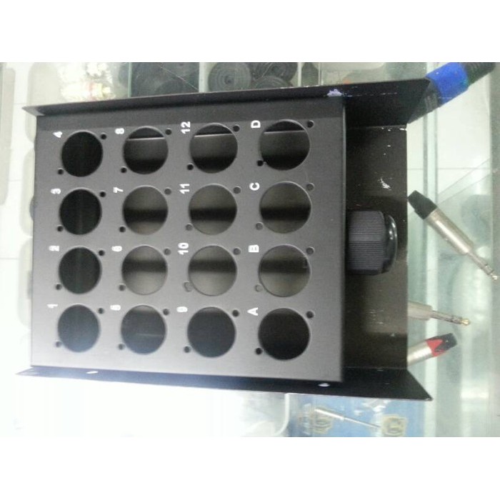 Box Snake Box Kosong 16 Channel STX BS-16 Terminal Snake Cable STX Bahan Plat Tebal