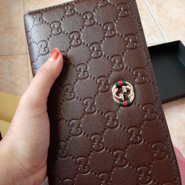 Dompet gucci dan tas lacoste gold