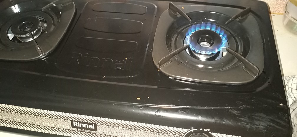 Paket Kompor Gas Rinnai 2 Tungku Ri-522s Bonus Selang Regulator Quantum