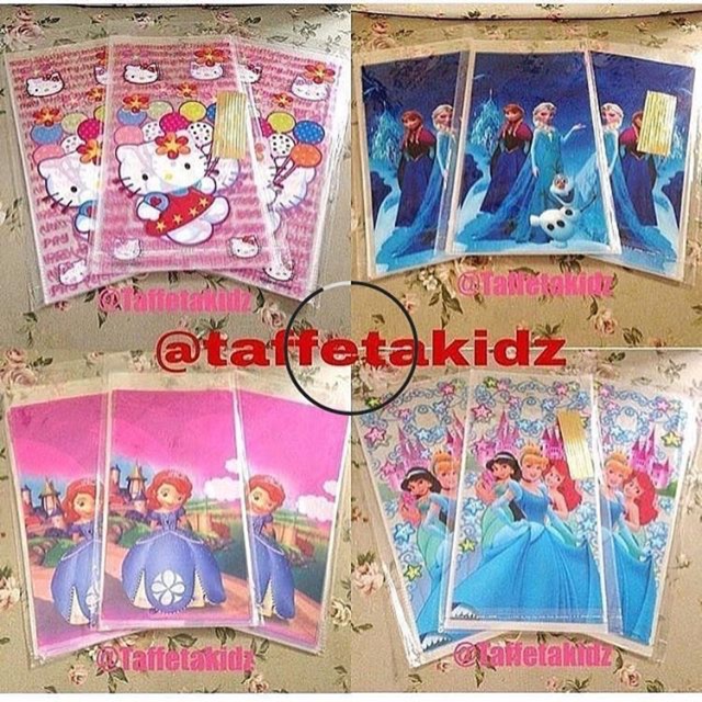 

Plastik snack/ plastik snack ultah/ plastik snack ulang tahun / plastik souvenir ultah