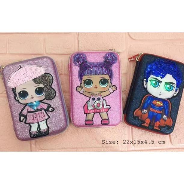 

BISA COD Tempat pensil hardtop LED lampu nyala LOL surprise superman glitter/TEMPAT PENSIL AESTHETIC/TEMPAT PENSIL ANAK PEREMPUAN/TEMPAT PENSIL LUCU/TEMPAT PENSIL 3D/TEMPAT PENSIL TRANSPARAN/TEMPAT PENSIL LUCU/TEMPAT PENSIL KOREA/TEMPAT PENSIL KAIN/TEMPAT