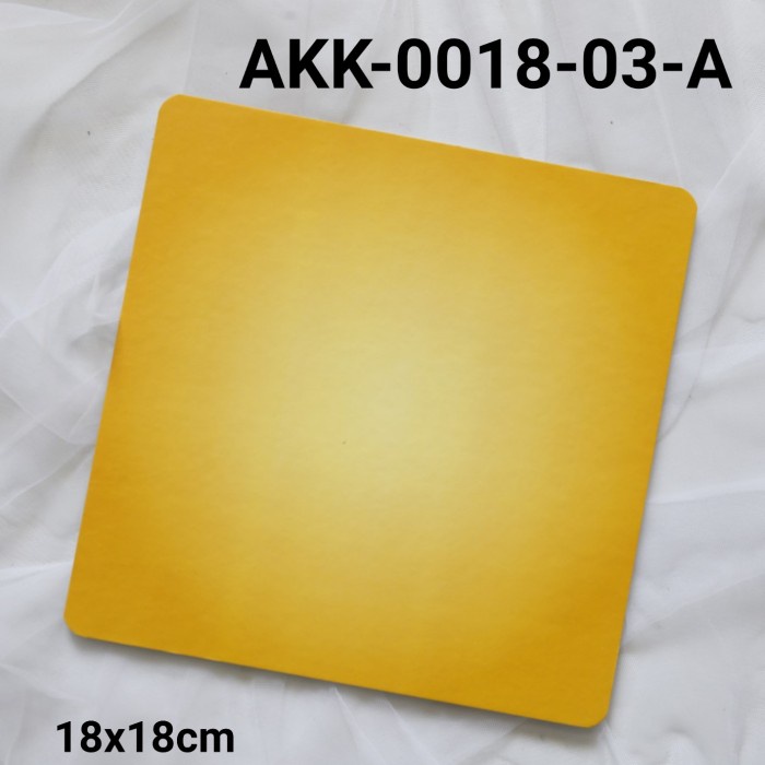 

GR-AKK-0018-03 CAKE BOARD TATAKAN ALAS KUE KOTAK 18CM BASIC POLOS EKSKLUSIF