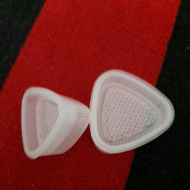 Cetakan Sushi Segitiga Isi 2 / Set
