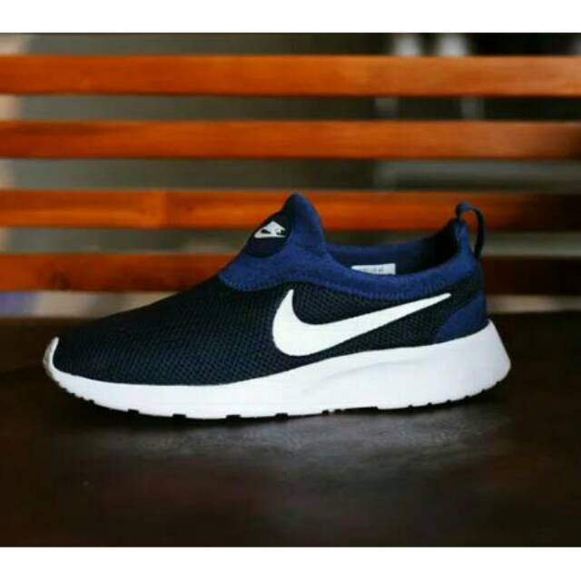 nike running slip on