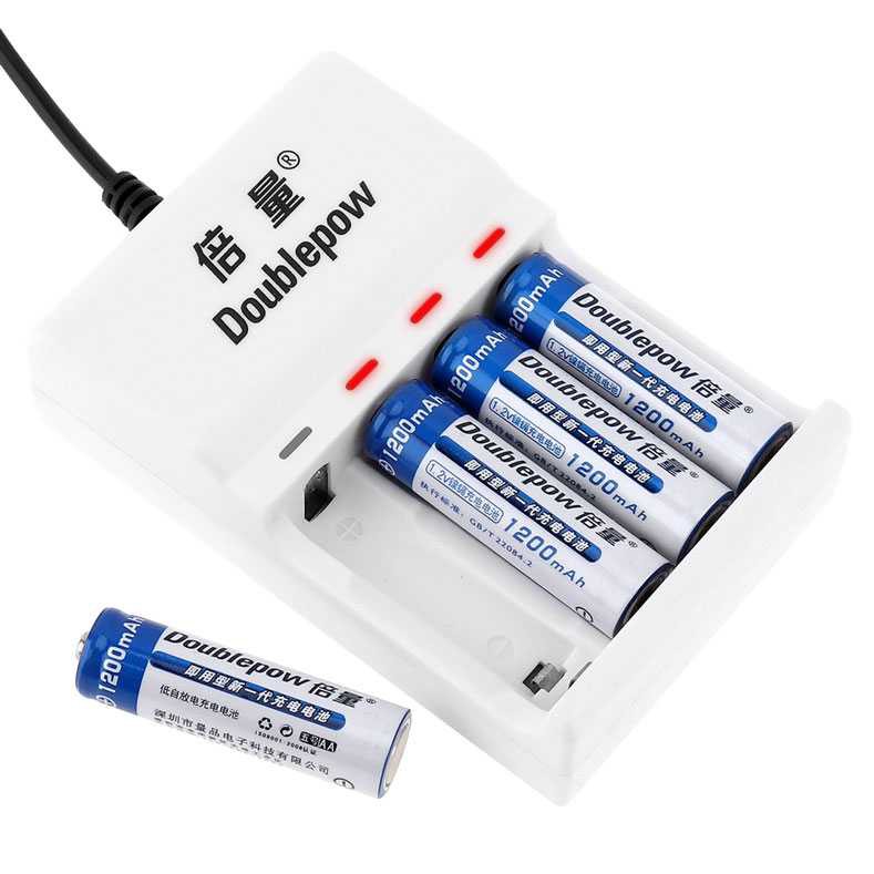 DOUBLEPOW Charger Baterai 4 slot AA/AAA + 4 PCS AA 1200mAh EPC-BTY-14M