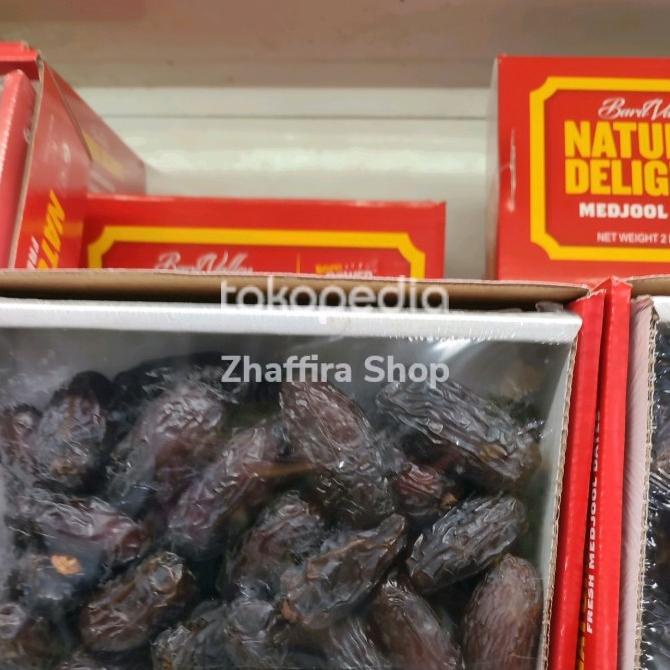 

yang dicari] KURMA MEDJOOL JUMBO 1 KG MEDJOOL DATES