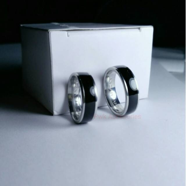 Cincin Titanium couple ukir nama hitam silver pria wanita