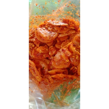 

Krupuk seblak pedas daun jeruk 100gr