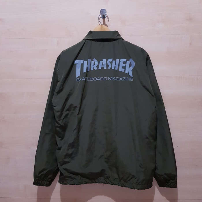 JAKET COACH WINDBREAKER THRASHER SKATEMAG OLIVE - M