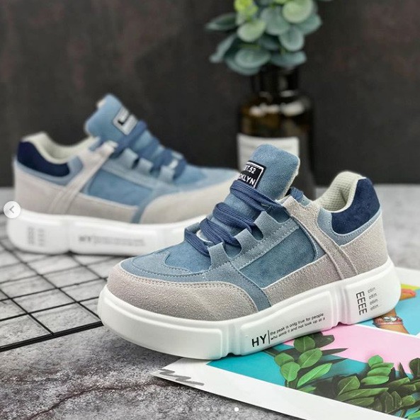 Sneakers C905