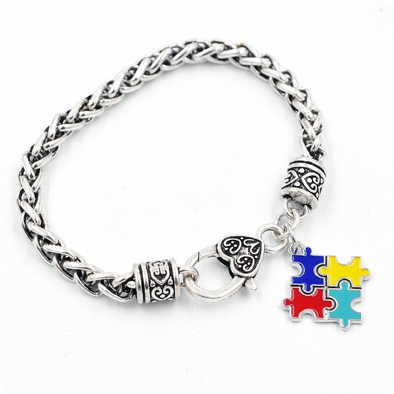 Gelang Dengan Liontin Puzzle Warna Silver Untuk Wanita