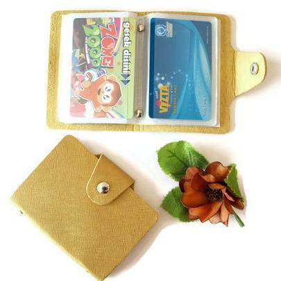 

Dompet kartu, card holder, card organizer kulit motif prada gold