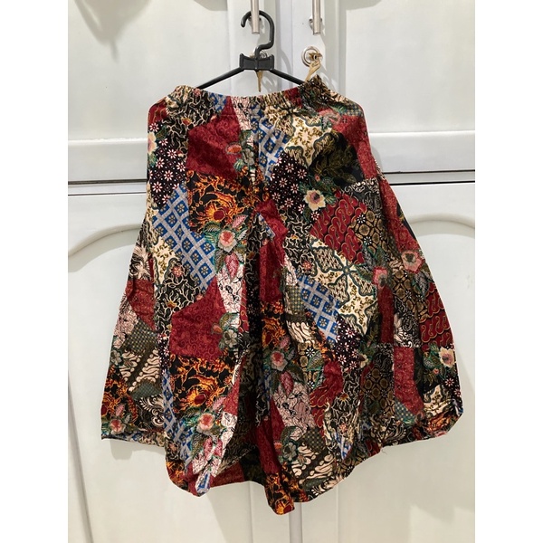 rok batik pinggang ada karet