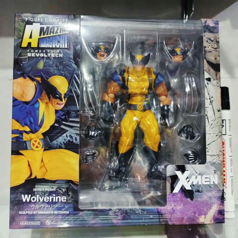 Mainan action figurerevoltech Wolverine xmen