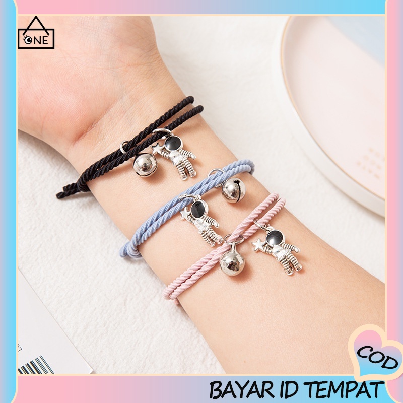 【A.one❤️COD】2 Pcs Sepasang Gelang Tali Karet  Desain Astronot Untuk Pria Dan Wanita Gelang/1 Pasang Gelang