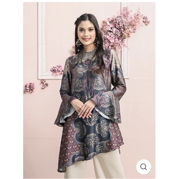 Hailey Tunic by Wearingklamby