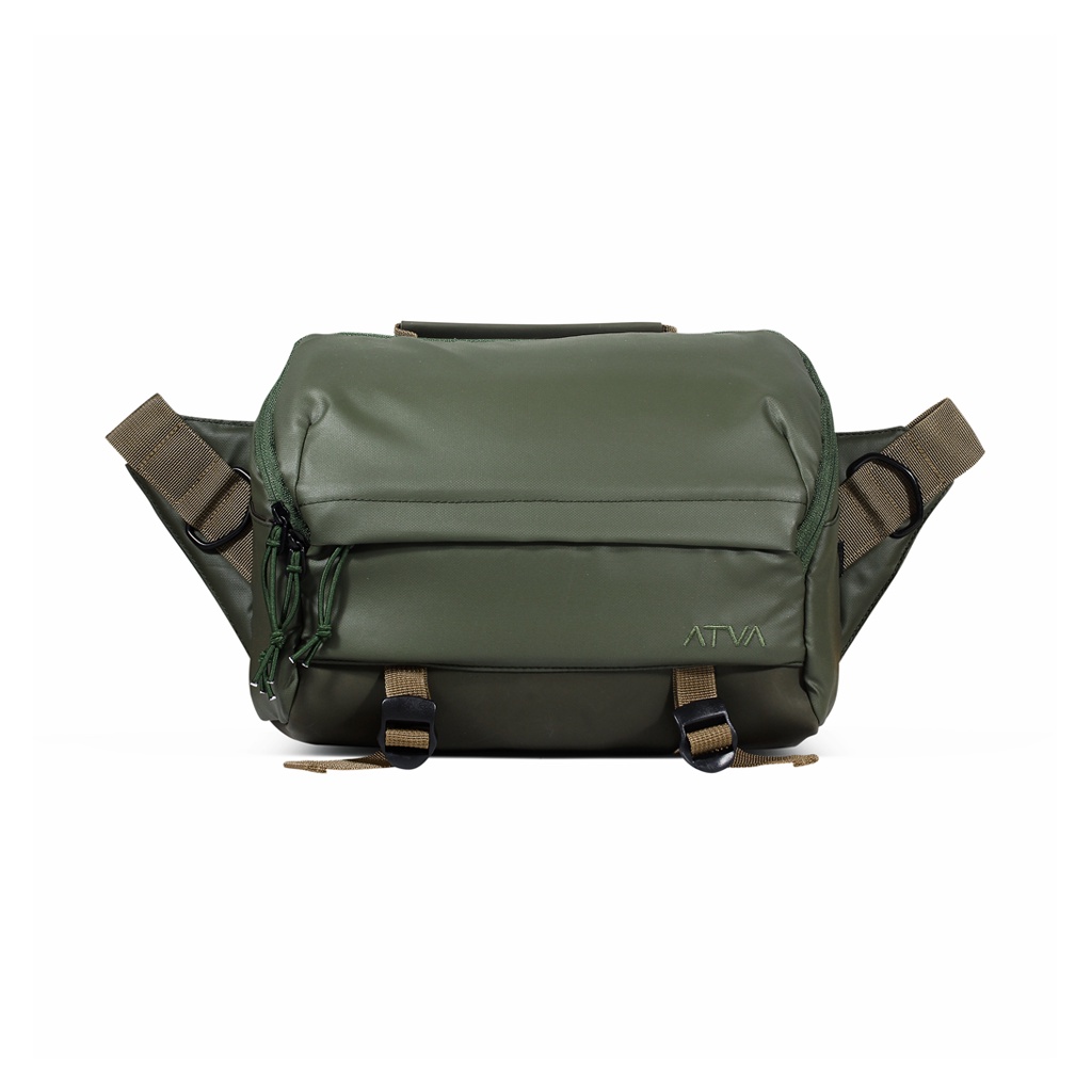 ZOOM OLIVE GREEN ORIGINAL x ATVA Tas Kamera Selempang Hijau Pria Wanita Unisex Slingbag Lensa DSLR Mirrorless Sling Bag Camera Multifungsi Casual Camera Shoulder Bag Premium Waterproof Shoulderbag Tas Kamera Slempang Bahu Anti Air Keren Terbaru Kekinian