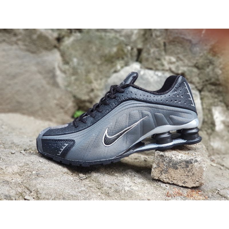 Sepatu Nike Shox Dart R4 Grey Black
