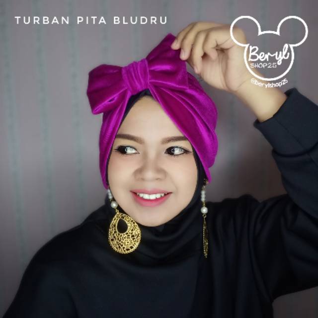 

Turban pita bludru