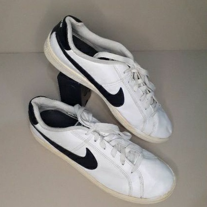 nike classic royale
