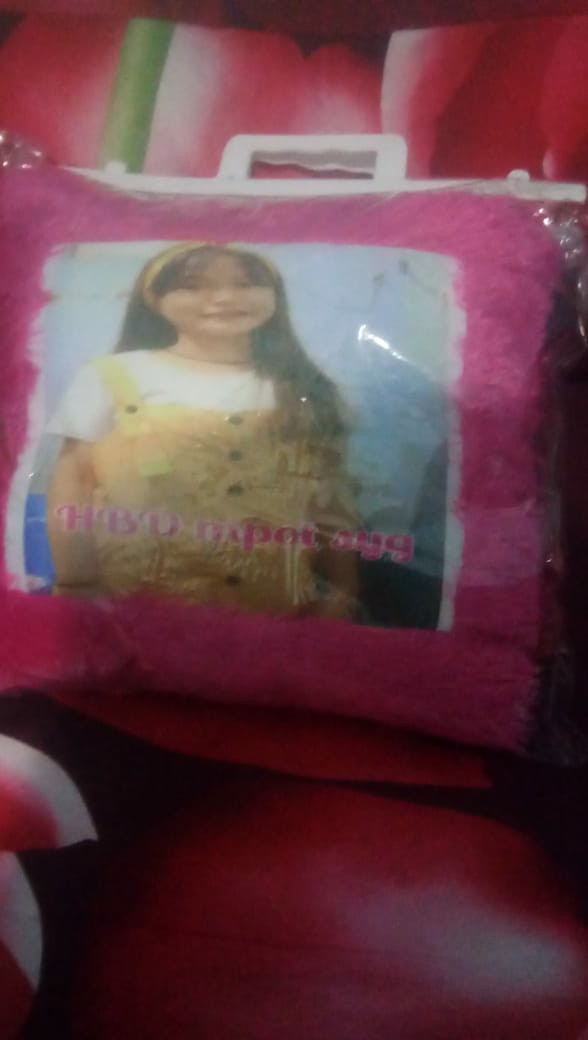 Bantal 30*30 Kombinasi Yelvo/rasfur