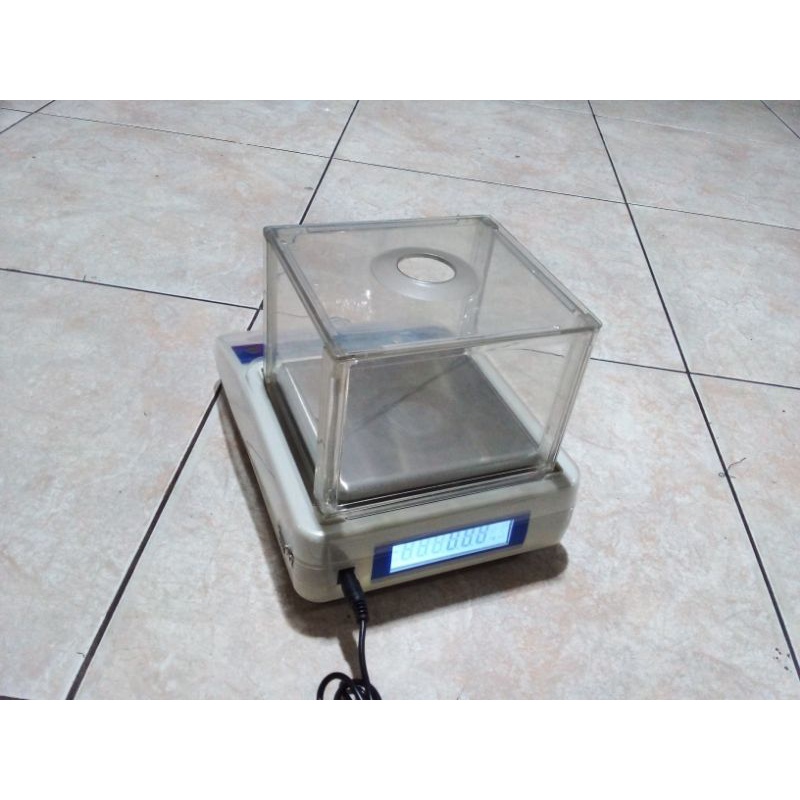Timbangan Analitik 600gr x 0.01gr Matrix
