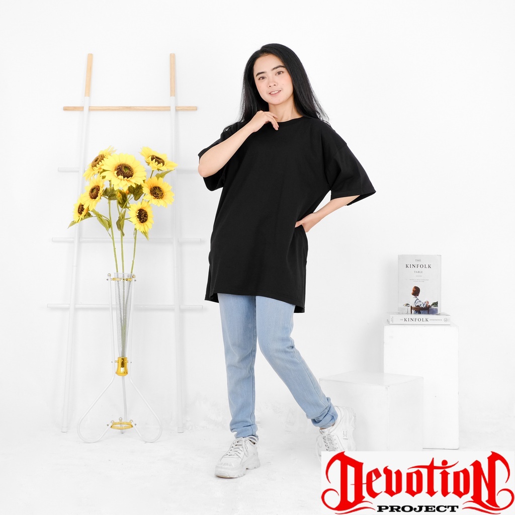 KAOS OVERSIZE WANITA SLIT LENGAN PENDEK BAHAN COTTON