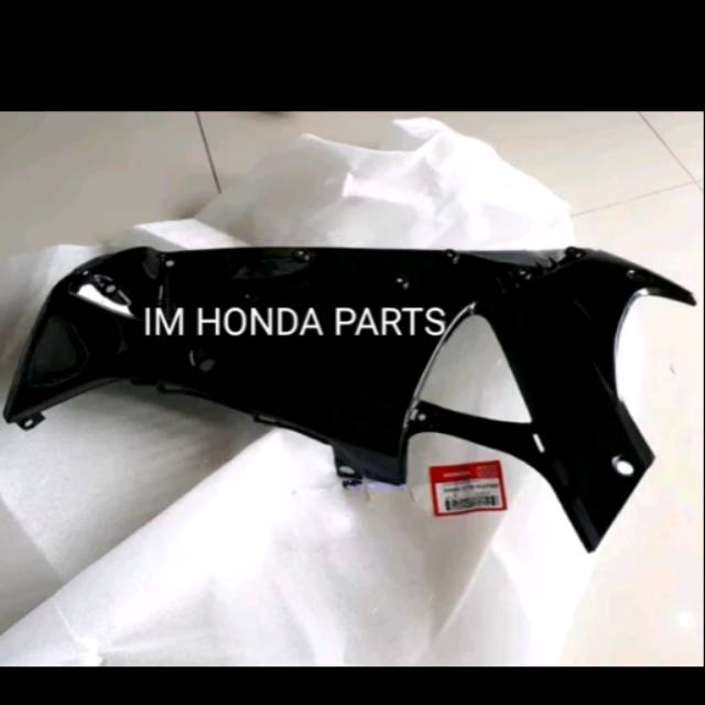 Cover body tebeng sayap dalam kiri Supra x 125 old 2005-2006 hitam original