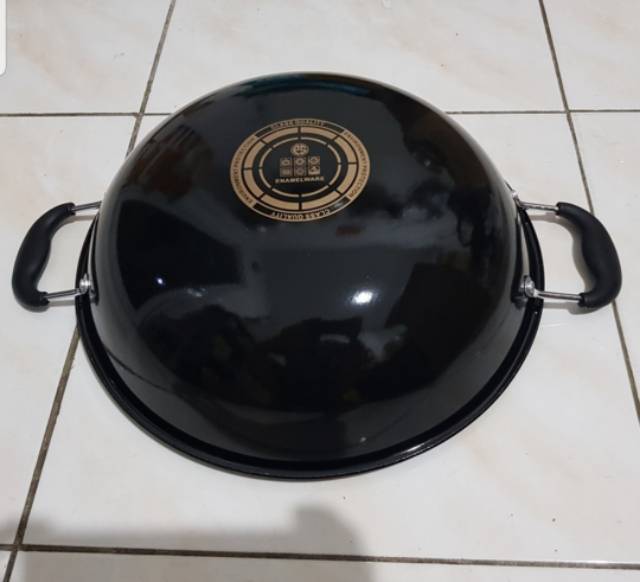 Wajan Enamel Hitam 36 cm merk PS. Kuali Hitam