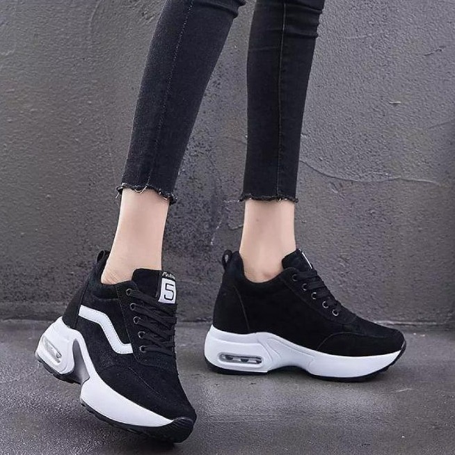 SEPATU SNEAKERS WANITA VANSS TERBARU-3