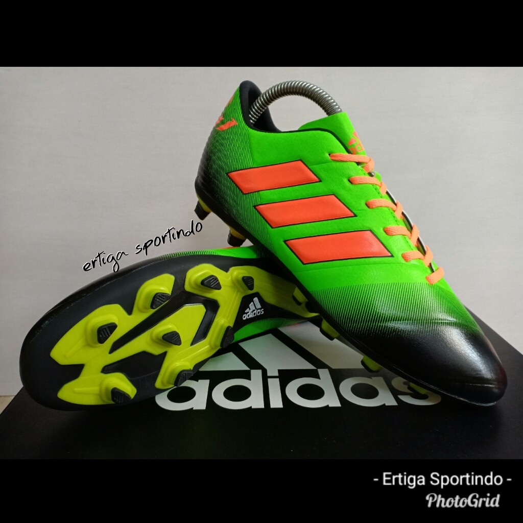 Sepatu Bola Adidas Nemesiz // Sepatu Bola Murah