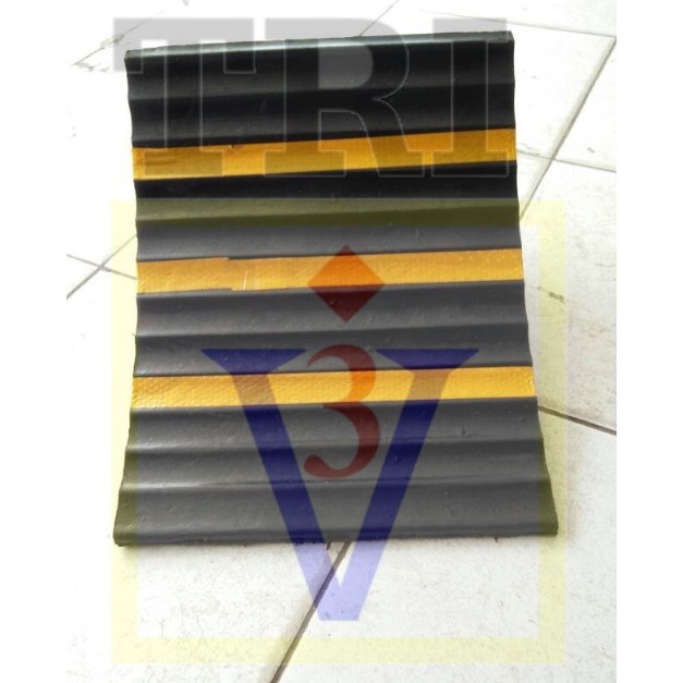 ganjalan ban truk,rubber wheel chock, Wheel chock Dok muatan