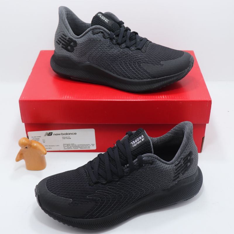 Sepatu New Balance Original FUELCELL PROPEL / WFCPRCK - Core Black (Size 36,5)