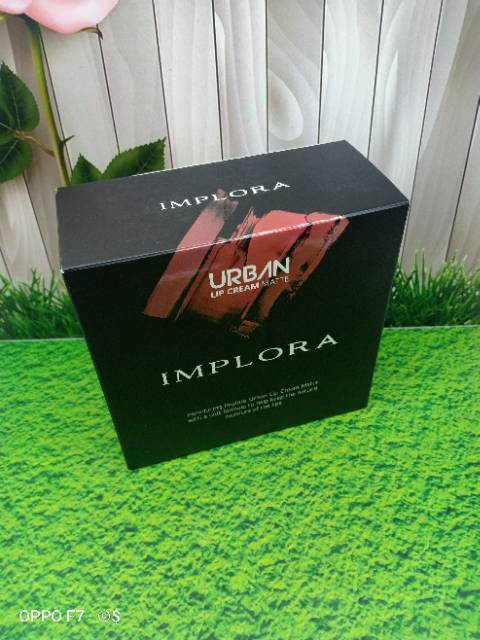 Lip cream implora perbok