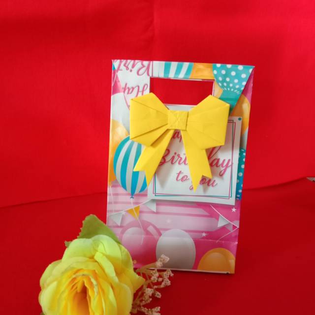 

Paperbag / Tas Kertas / Tas Souvenir / Tas Ulang Tahun Anak / Serbaguna