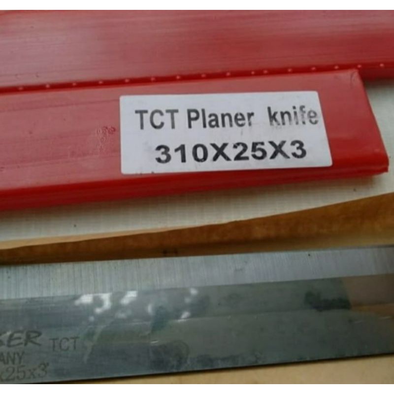 

pisau planner - serut kayu merk KAISER TCT ukuran 310×35×3mm