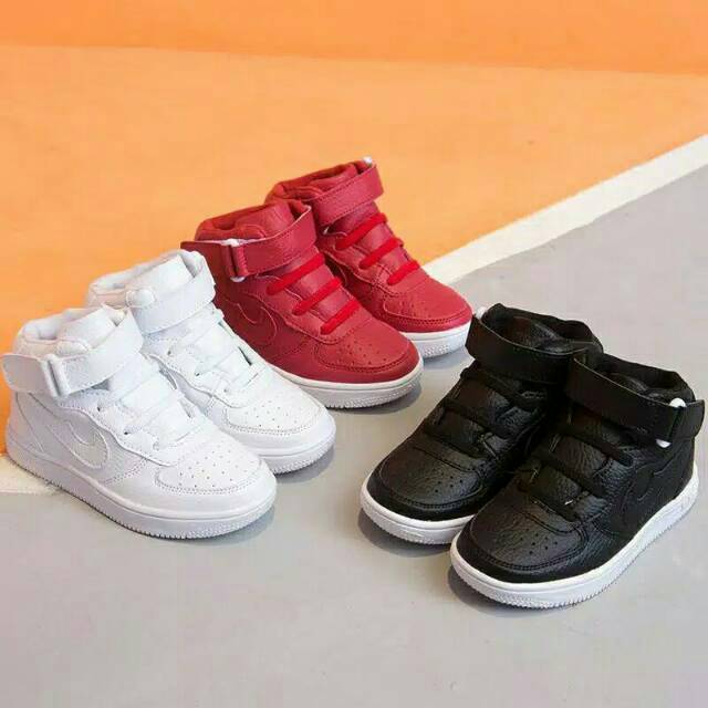 Sepatu sneaker kets semi boots ni*e air force ultra sekolah casual keren basic hitam putih impor pre