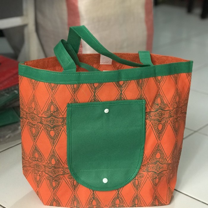 

PROMO goodie bag spunbond tote bag lipat tas belanja 2612