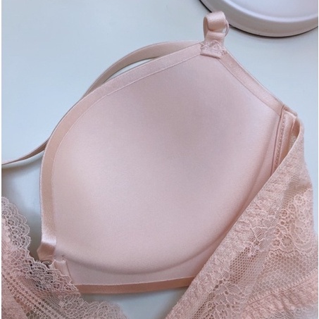 BRA SEAMLESS FASHION (K-G13) KAIT DEPAN DENGAN BAHAN IMPORT HALUS