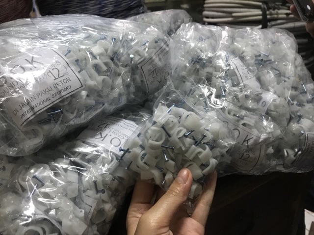 SUPER SALE Klem Kabel Merk SOK Clip Cable No 12mm Isi 50pcs