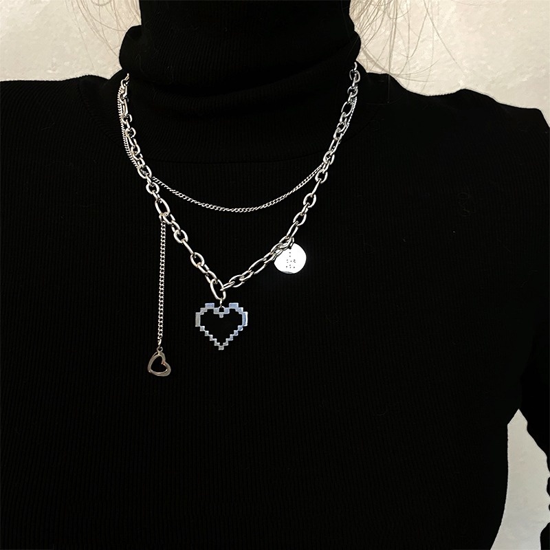 Kalung Choker Rantai Liontin Hati Mosaik Hitam Lapisan Ganda Bahan Alloy Gaya Punk Hip-Hop Untuk Wanita