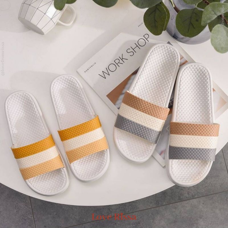 Sandal Rumah Kamar Mandi Eva Unisex AKIRA Nyaman Kuat Wanita Pria Sendal Slip Sandal Flip Flop Love Rissa