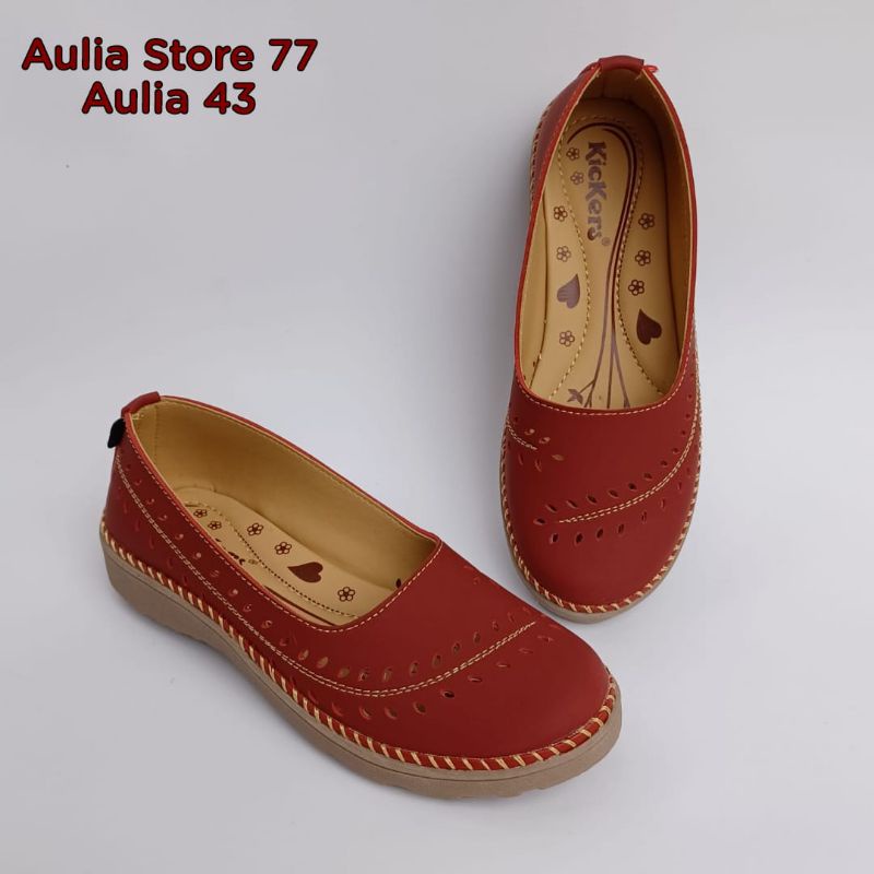 Sepatu Slip on kickers Wanita kekinian (Aulia 43)