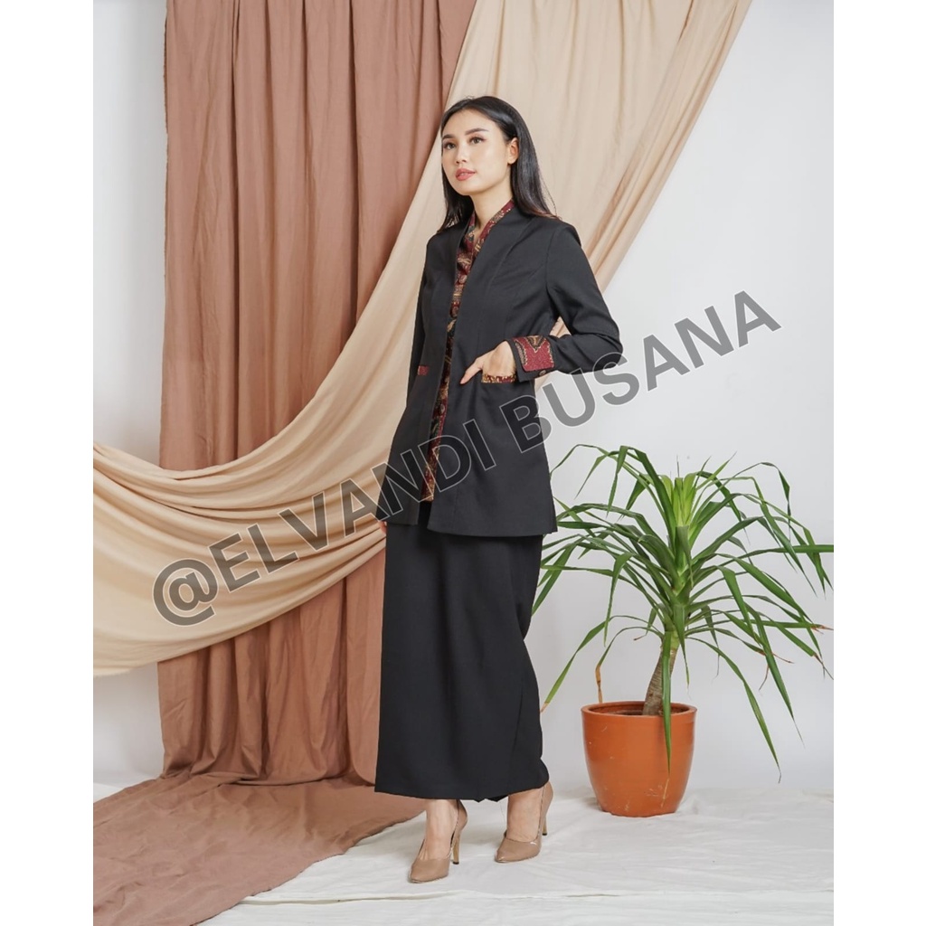 BLAZER WANITA LYNELLE / Seragam PNS / Blazer PNS / Baju PDH PNS Wanita / Baju Dinas Pemda Wanita / Baju Khaki PNS Wanita / Seragam ASN Wanita / Baju Guru Wanita - 5001 Hitam