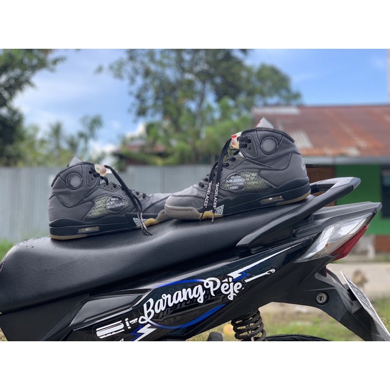 Nike Air Jordan 5 X Off White Black/Muslin-Fire Red CT8480-001