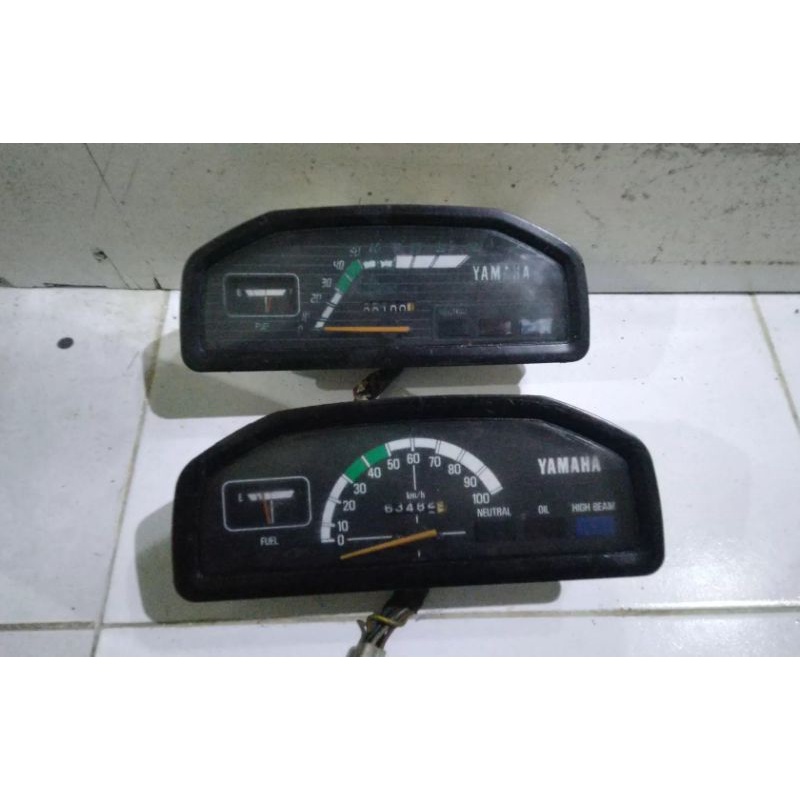 SPEEDOMETER SPEDOMETER SPIDOMETER V80 SUPERDELUXE / ROBOT