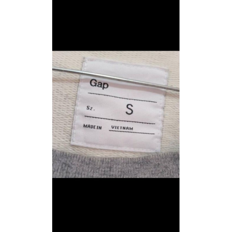 crewneck gap